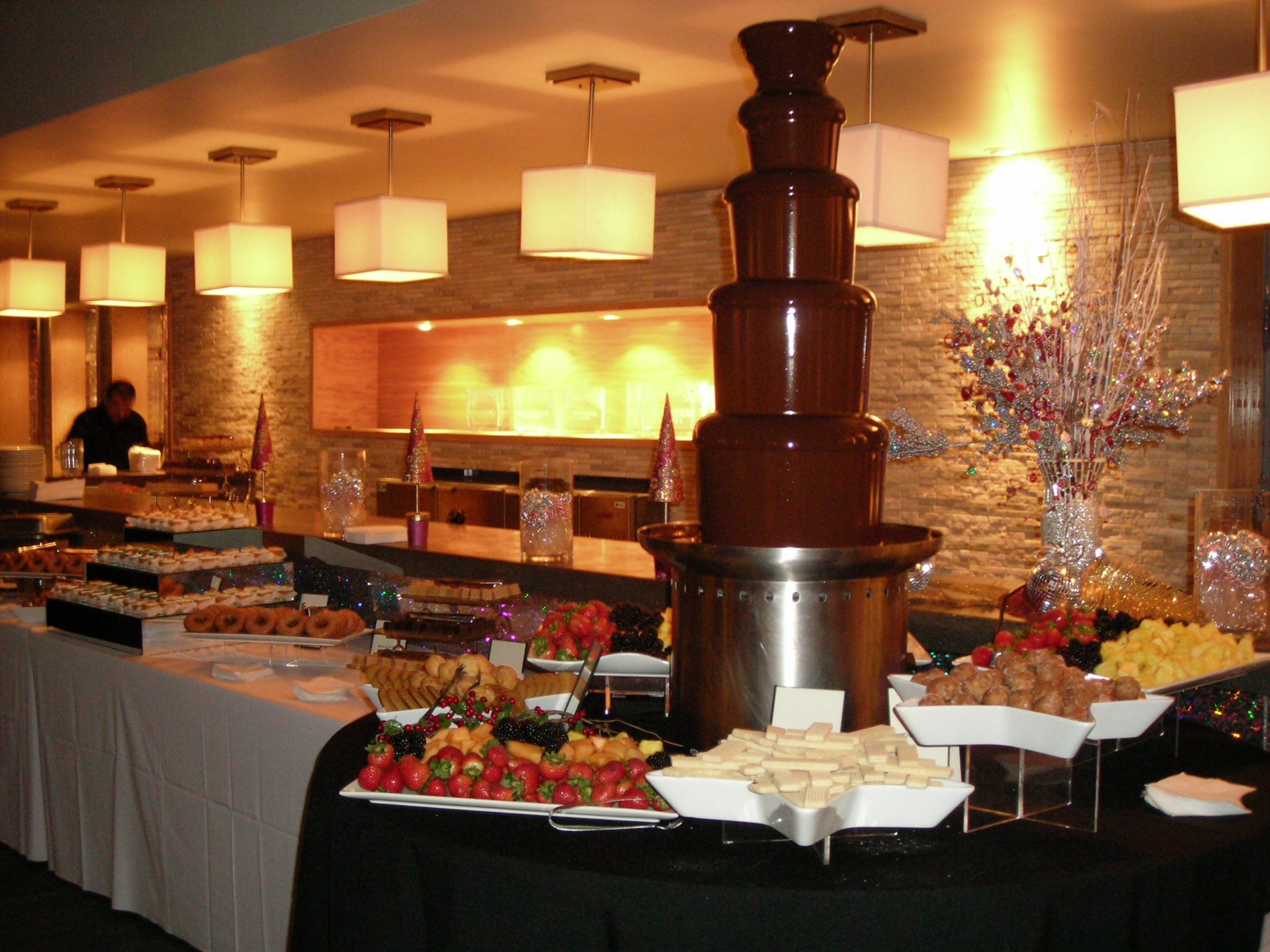 Mariage-Montreal-robert-alexis-traiteur-Montreal-Weddings-catererStation de fontaine au chocolat (1)